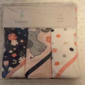 3 hooded towels for baby girl